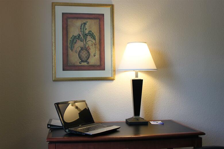 Hotel Best Western Huntington Mall Inn