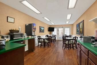 Motel Baymont Inn And Suites - Easley