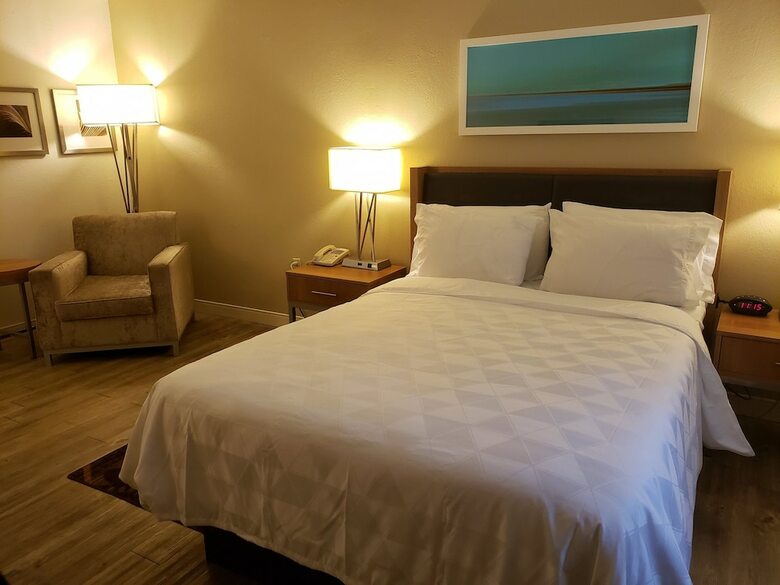 Holiday Inn Express Hotel Pittsburgh-north/harmarville