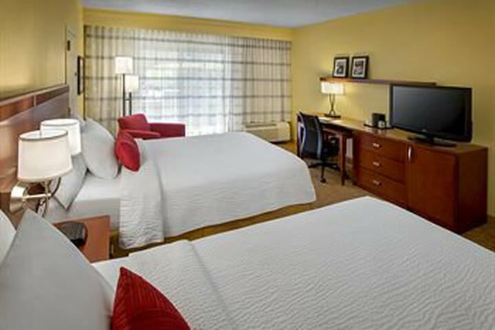 Hotel Courtyard Lincroft Red Bank