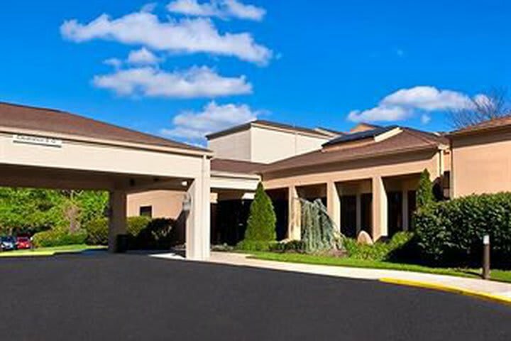 Hotel Courtyard Lincroft Red Bank