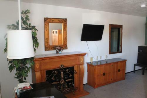 Posada Jim Butler Inn & Suites
