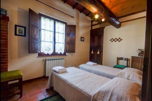 Anatraia Apartment Sleeps 6 Pool Air Con Wifi