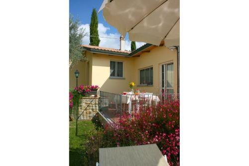 Il Borgo Villa Sleeps 3 Pool Air Con Wifi
