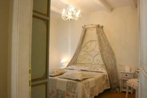 Il Borgo Villa Sleeps 3 Pool Air Con Wifi