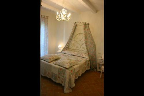 Il Borgo Villa Sleeps 3 Pool Air Con Wifi