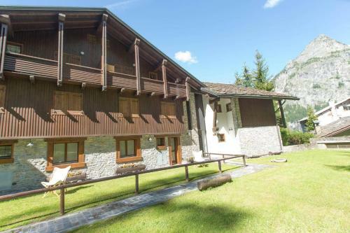 Apartamento Altido Striking Flat With Stunning Views And Parking