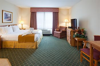 Holiday Inn Express Hotel & Suites Chanhassen