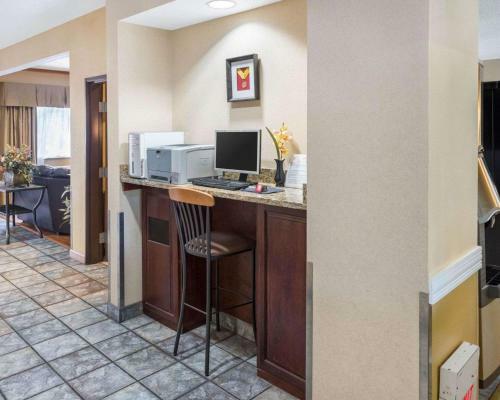 Hotel Quality Inn Lakeville