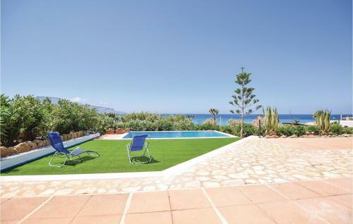 Four-bedroom Holiday Home In Custonaci