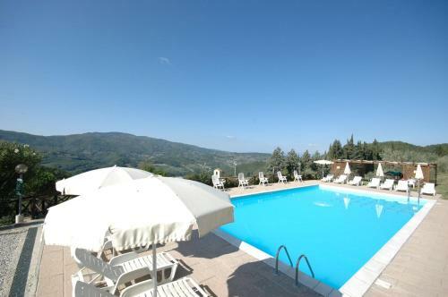 Dicomano Apartment Sleeps 6 Pool