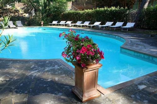 Dolciano Villa Sleeps 6 Pool Wifi