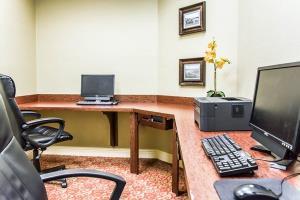 Hotel Comfort Suites Palm Bay