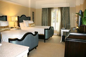 Hotel Chateau Elan Winery & Resort