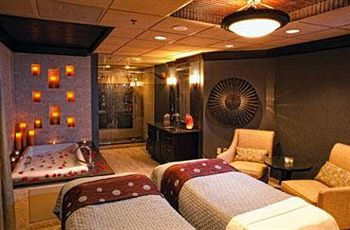 Hotel Chateau Elan Winery & Resort