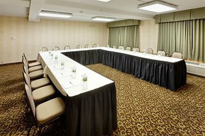 Hotel Holiday Inn Springfield South-enfield Ct