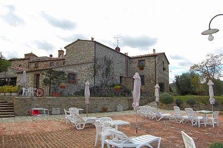 Piazza Al Serchio Villa Sleeps 4 Pool Wifi