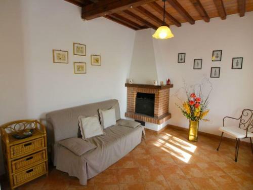 Fattoria Spedaletto Apartment Sleeps 6 Pool Wifi