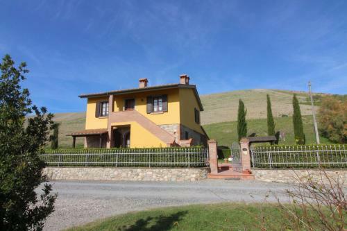 Fattoria Spedaletto Apartment Sleeps 6 Pool Wifi