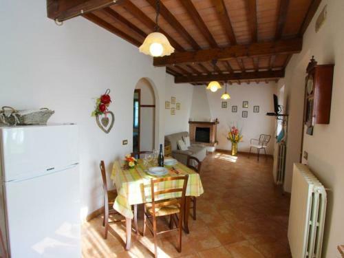 Fattoria Spedaletto Villa Sleeps 8 Pool Wifi