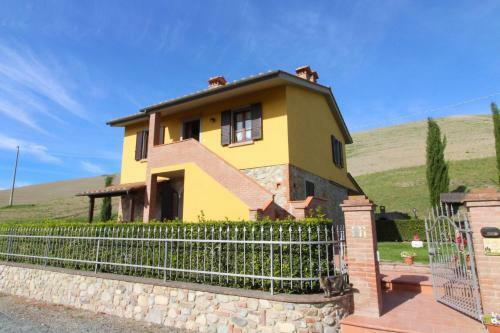 Fattoria Spedaletto Villa Sleeps 8 Pool Wifi