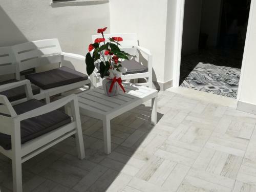 Hostal Poggiamico Guest House