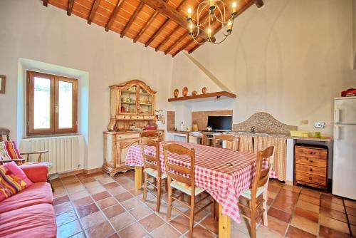 Figline Valdarno Apartment Sleeps 5