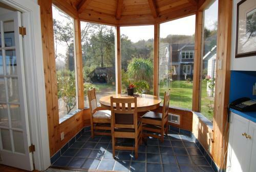 Bed & Breakfast China Beach Retreat