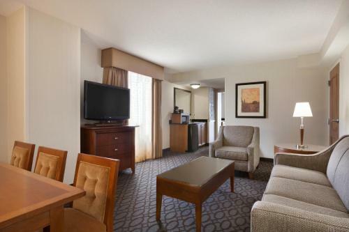 Hotel Embassy Suites Dulles - North/loudoun