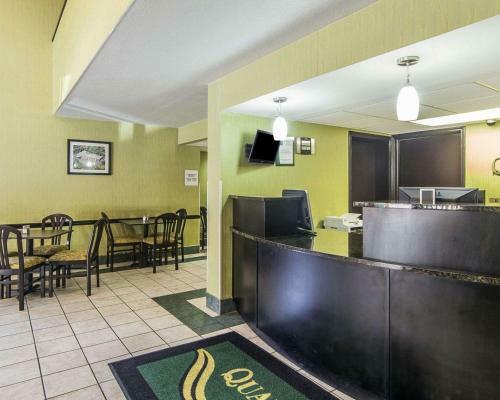 Hotel Quality Inn West - Sweetwater