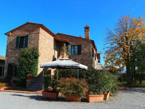 Scenic Home In Foiano Della Chiana With Terrace
