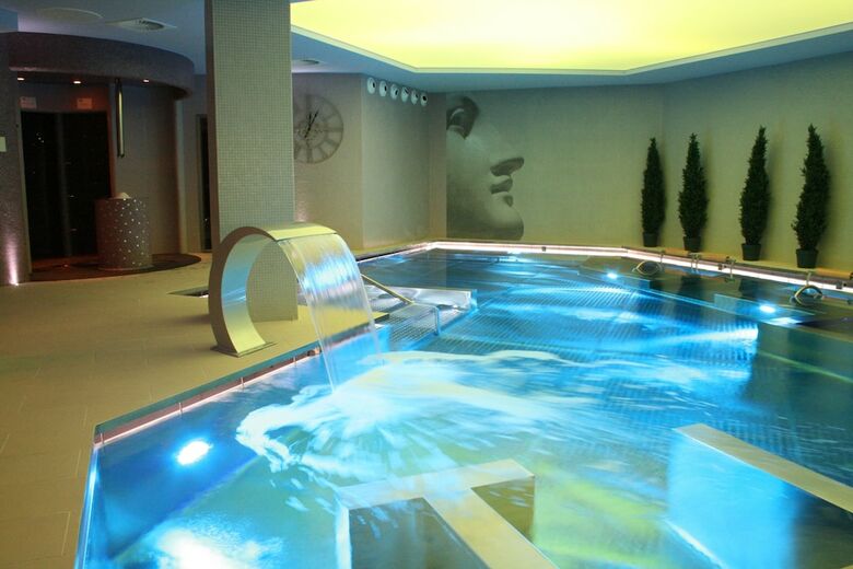 Grand Plaza Hotel & Wellness