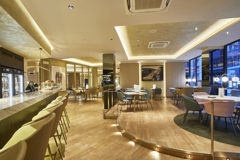 Grand Plaza Hotel & Wellness