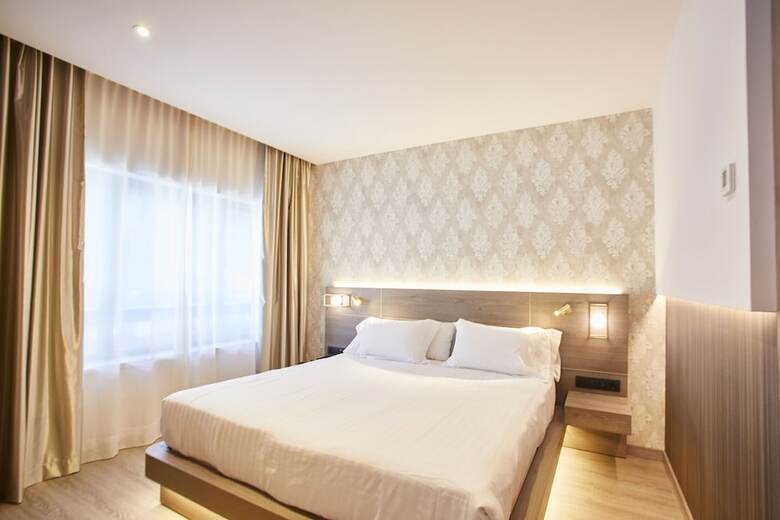 Grand Plaza Hotel & Wellness