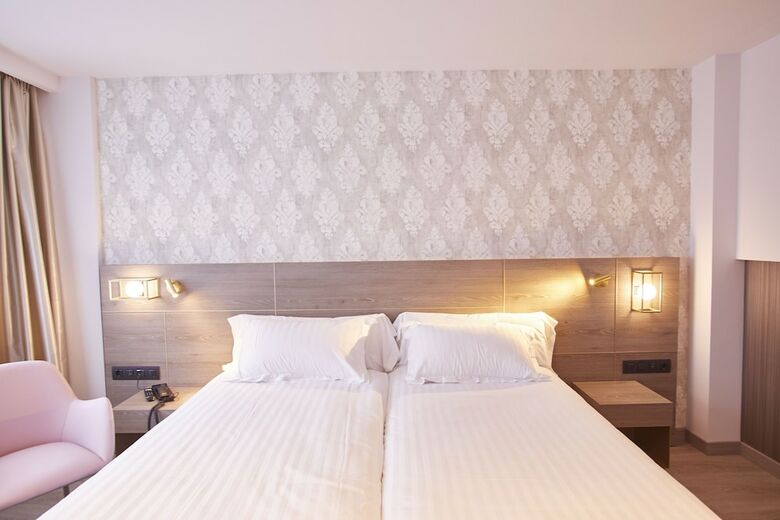 Grand Plaza Hotel & Wellness