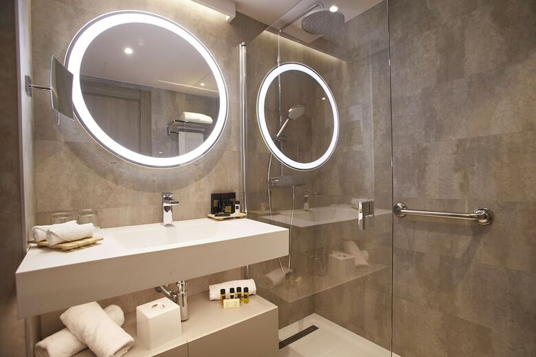 Grand Plaza Hotel & Wellness