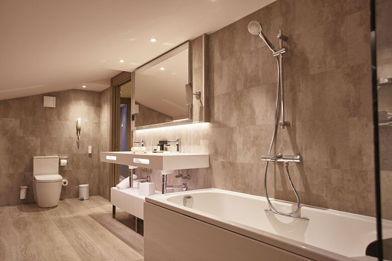 Grand Plaza Hotel & Wellness