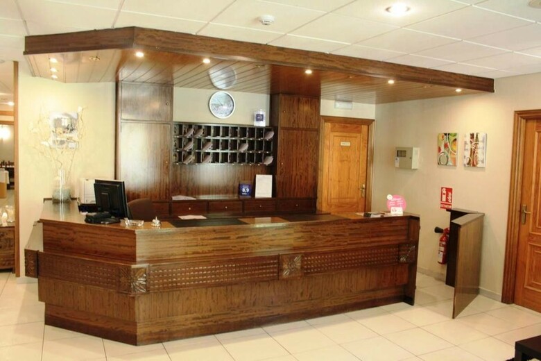 Hotel Xalet Besol�