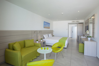 Hotel Limanaki Beach