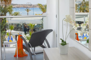 Hotel Limanaki Beach