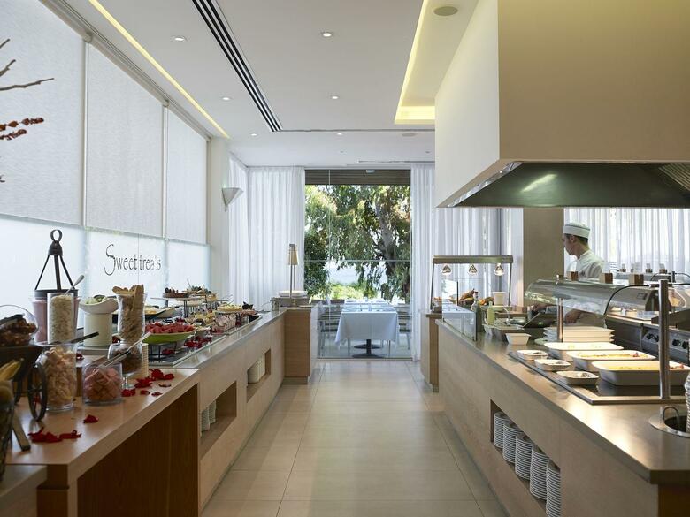 Hotel Louis Apollonia Beach