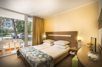 Miramar Hotel