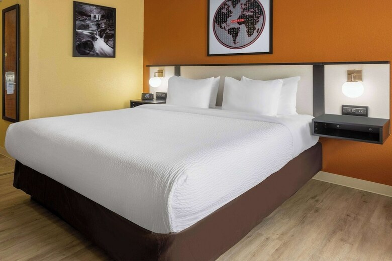 Hotel Ramada By Wyndham Rome - Verona