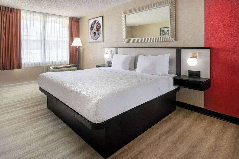 Hotel Ramada By Wyndham Rome - Verona