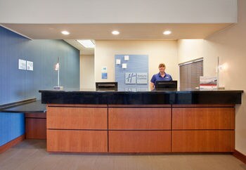 Holiday Inn Express Hotel & Suites Beatrice
