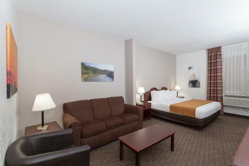 Valentine's Niobrara Lodge