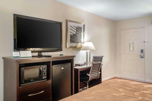 Hotel Comfort Inn Mccomb
