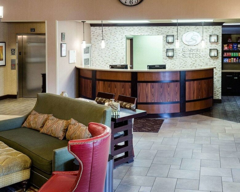 Hotel Comfort Suites Starkville