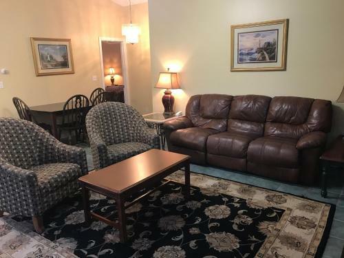 Exit 5 Motel & Cottages