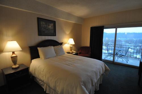 Hotel Hillside Inn